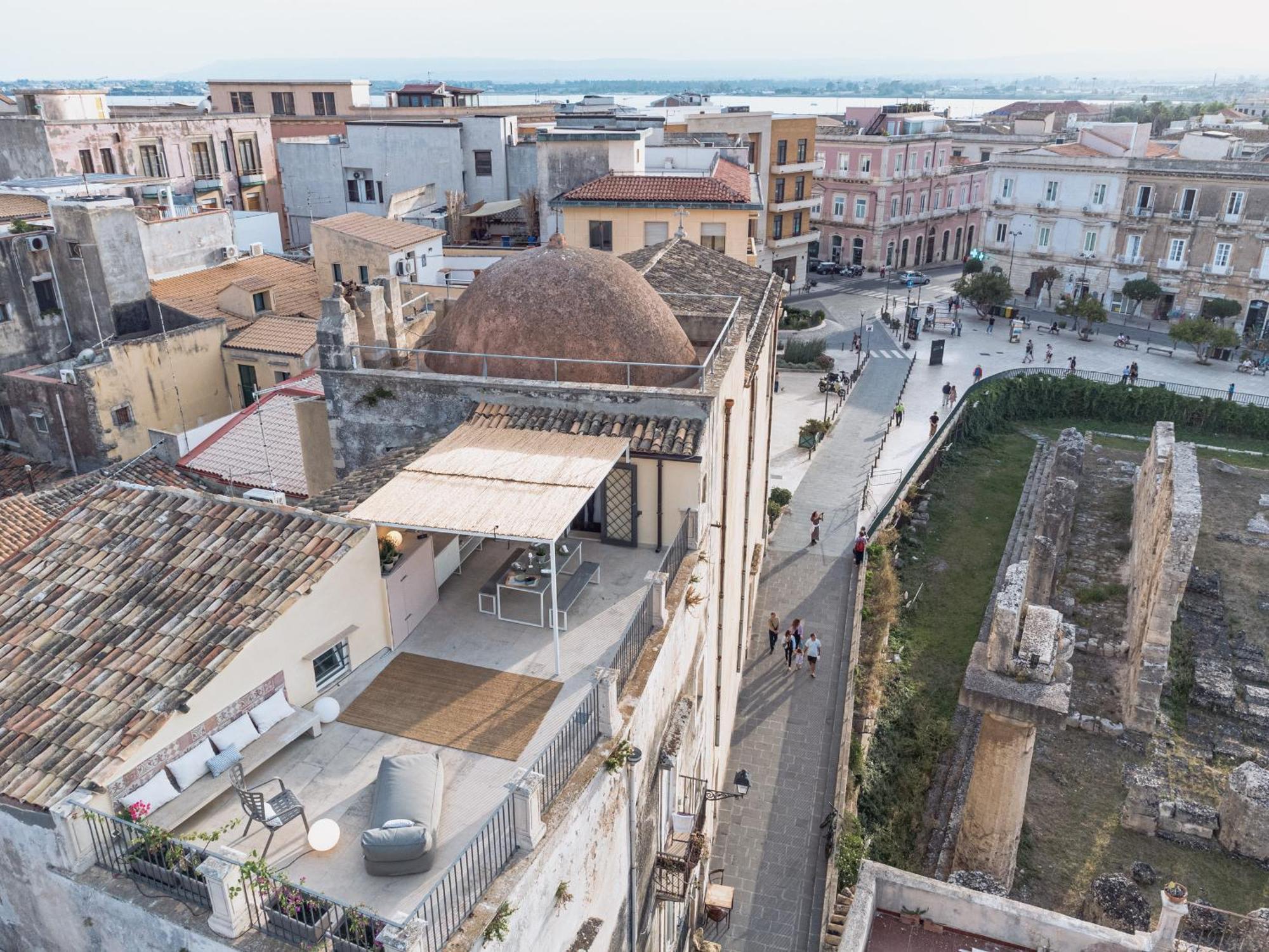 Апартаменты Alma Maris Terrazza Al Tempio By Bed&Bros Сиракузы Экстерьер фото